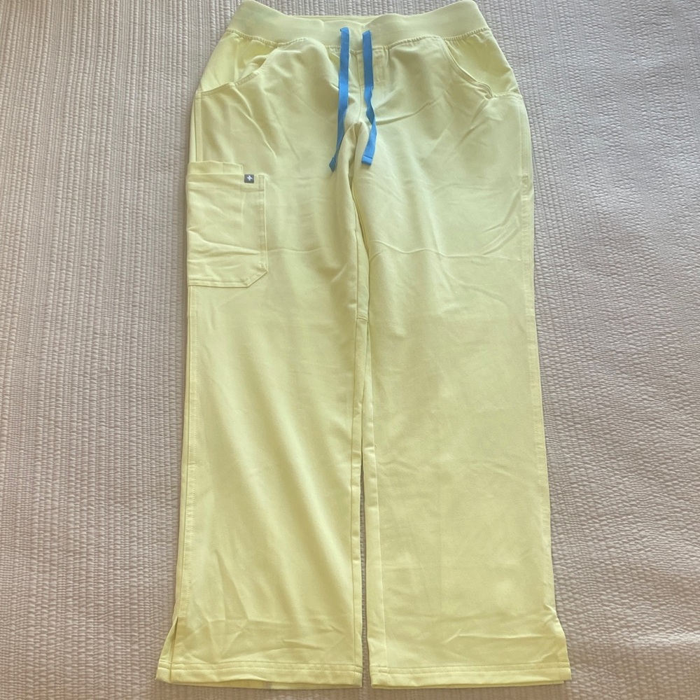 Figs Sunlight Kade cargo scrub pants